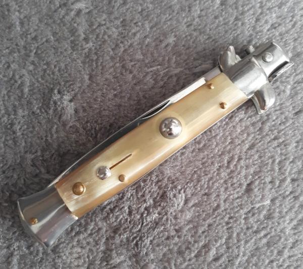 Vintage 1980's 9" Stiletto Italy Horn Mint NOS!
