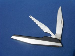 Vernco Hand-Honed Hi-CV Japan Two Blade Fishing Pocket Knife.   Made in Japan!
