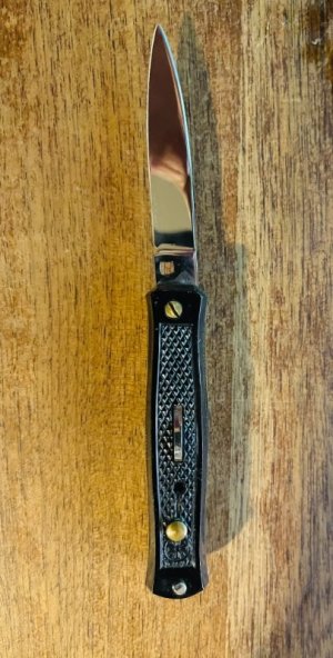 Little French or Spanish Bargeon Unstamped