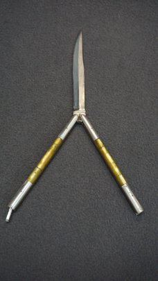++ Vintage Traditional Philippines Balisong Butterfly Knife ++ ++ Vintage Traditional Philippines Balisong Butterfly Knife ++