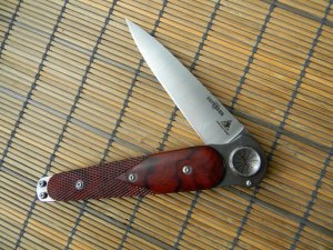 VINTAGE LONE WOLF DEFENDER MODEL KNIFE