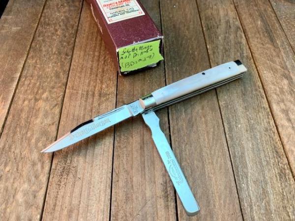Schatt and Morgan Doctor’s Knife With Fiery Pearl and no Brass (BDSM27) Schatt and Morgan Doctor’s Knife With Fiery Pearl and no Brass (BDSM27)