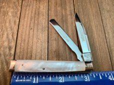 Schatt and Morgan Doctor’s Knife With Fiery Pearl and no Brass (BDSM27) Schatt and Morgan Doctor’s Knife With Fiery Pearl and no Brass (BDSM27)