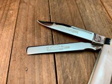 Schatt and Morgan Doctor’s Knife With Fiery Pearl and no Brass (BDSM27) Schatt and Morgan Doctor’s Knife With Fiery Pearl and no Brass (BDSM27)