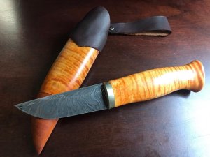 Puukko Knife with feathered “W” Damascus pattern, curly maple handle and sheath, USA MAKER