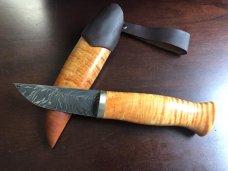 Puukko Knife with feathered “W” Damascus pattern, curly maple handle and sheath, USA MAKER Puukko Knife with feathered “W” Damascus pattern, curly maple handle and sheath, USA MAKER