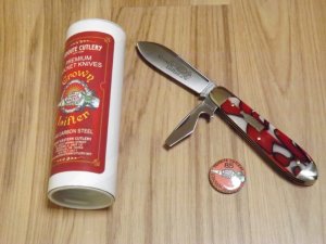 Great Eastern Dead Skunk Acrylic Crown Lifter