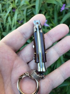 4.5" Kris blade keychain knife. 4.5" Kris blade keychain knife.