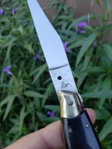Beater AKC 9.75" Fishtail. Beater AKC 9.75" Fishtail.