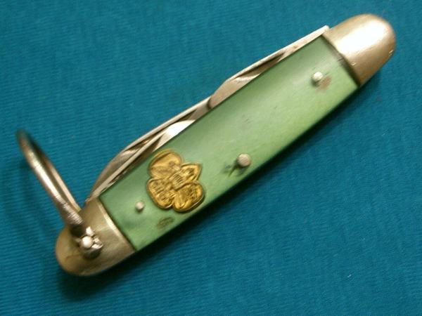 VINTAGE GIRL SCOUTS KUTMASTER UTICA NY USA GS SHIELD CAMP SURVIVAL FOLDING POCKET KNIFE KNIVES OLD