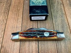 Queen Congress Amber Carved Stag Bone Beautiful! Queen Congress Amber Carved Stag Bone Beautiful!