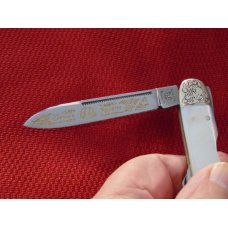 Fight'n Rooster Germany PEARL LOCKBACK WHITTLER CAPTAIN'S ROOSTER FACTORY ENGRAVED BOLSTERS Fight'n Rooster Germany PEARL LOCKBACK WHITTLER CAPTAIN'S ROOSTER FACTORY ENGRAVED BOLSTERS