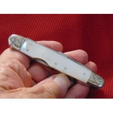 Fight'n Rooster Germany PEARL LOCKBACK WHITTLER CAPTAIN'S ROOSTER FACTORY ENGRAVED BOLSTERS Fight'n Rooster Germany PEARL LOCKBACK WHITTLER CAPTAIN'S ROOSTER FACTORY ENGRAVED BOLSTERS