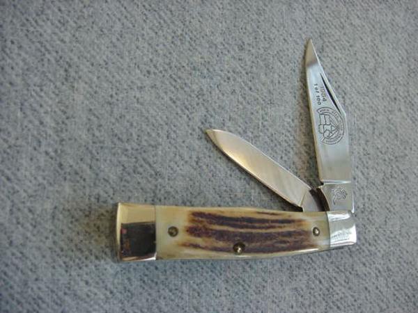 Vintage Queen(Crown Q) U.S.A., 1984, Etched, Genuine Stag Handle Gunstock Pattern Pocket Knife Vintage Queen(Crown Q) U.S.A., 1984, Etched, Genuine Stag Handle Gunstock Pattern Pocket Knife