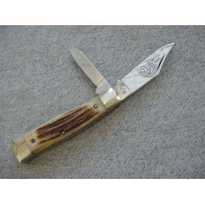 Vintage Queen(Crown Q) U.S.A., 1984, Etched, Genuine Stag Handle Gunstock Pattern Pocket Knife Vintage Queen(Crown Q) U.S.A., 1984, Etched, Genuine Stag Handle Gunstock Pattern Pocket Knife