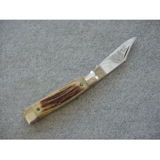 Vintage Queen(Crown Q) U.S.A., 1984, Etched, Genuine Stag Handle Gunstock Pattern Pocket Knife Vintage Queen(Crown Q) U.S.A., 1984, Etched, Genuine Stag Handle Gunstock Pattern Pocket Knife