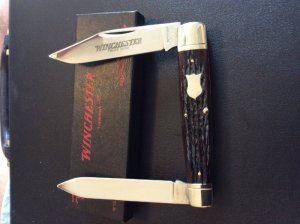 1988 WINCHESTER TRADE MARK USA 2913 1/2 M BEAUTIFUL MOOSE POCKET KNIFE WITH TWO BLADES STILL NIB