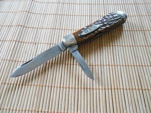 Nice Vintage Pocket EZE Knife-Robeson #623424