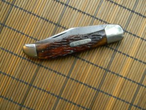 VINTAGE KA-BAR HUNTER KNIFE. BONE