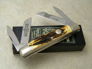 Queen Cutlery Co. Titusville PA #32 Joe Pardue 1 of 400 Bone Congress Knife in Box