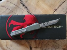 Microtech Signature Hellhound UTX-70 OD-Green Apocalyptic