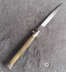 Vintage 1960's 13" Horn Stiletto 