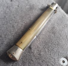 Vintage 1960's 13" Horn Stiletto 