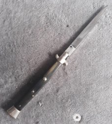 Vintage 1960's 13" Horn Stiletto 