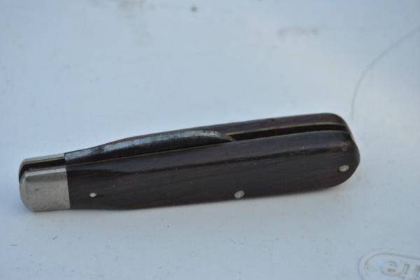 Schrade #1 Warren National Carvers Museum Rosewood Tarnished Never Honed Or Used # 0xxx Schrade #1 Warren National Carvers Museum Rosewood Tarnished Never Honed Or Used # 0xxx