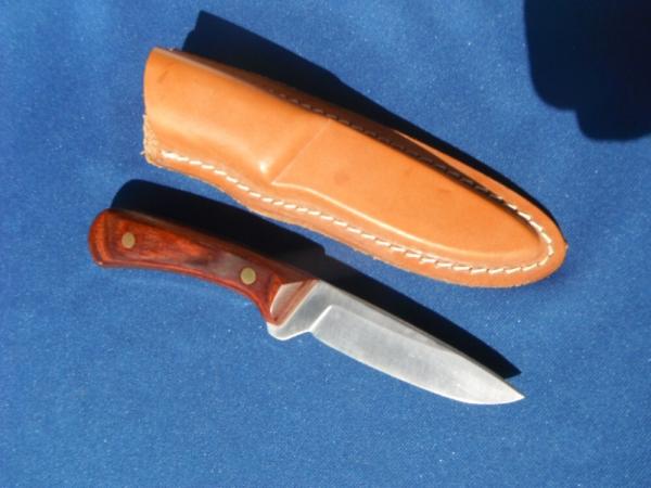 Rare WESTERN USA W83 hunting knife With leather sheath. wood handle. Skinning/Hunting/Camping knife Rare WESTERN USA W83 hunting knife With leather sheath. wood handle. Skinning/Hunting/Camping knife