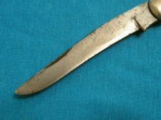 VINTAGE REMINGTON R305 CANDY STRIPE BAREHEAD TOOTHPICK JACK FOLDING POCKET KNIFE KNIVES OLD VINTAGE REMINGTON R305 CANDY STRIPE BAREHEAD TOOTHPICK JACK FOLDING POCKET KNIFE KNIVES OLD