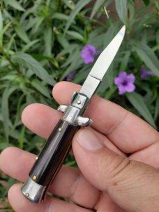 4.5" swivel bolster mini Italian. 4.5" swivel bolster mini Italian.