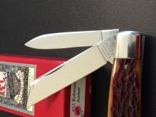 NEW ROBESON MASTER CRAFT 1 OF 200 MADE AMBER BONE CONGRESS WITH NICKEL SILVER BOLSTERS AND 4 BLADES NEW ROBESON MASTER CRAFT 1 OF 200 MADE AMBER BONE CONGRESS WITH NICKEL SILVER BOLSTERS AND 4 BLADES