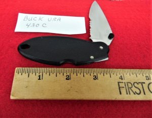 BUCK 430C USA SUNFISH SHAPE APPROX. 3-1/2 BLACK CENTER LOCK PARTIAL SERRATED AS NEW UNUSED