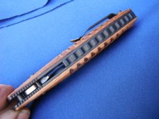 Discontinued Benchmade USA Bone Collector (15020-2)- Plain Edge-Box Axis Folder Knife Walnut Wood Discontinued Benchmade USA Bone Collector (15020-2)- Plain Edge-Box Axis Folder Knife Walnut Wood