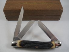 Schrade Walden Uncle Henry 897UH USA Mint Schrade Walden Uncle Henry 897UH USA Mint