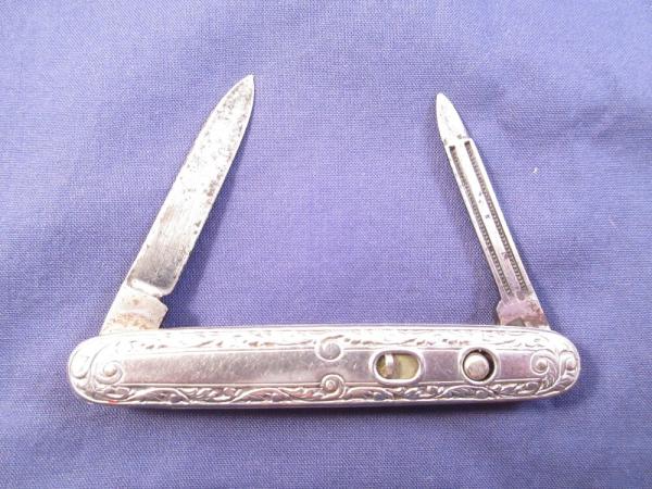 Schrade Walden Automatic Gentleman's Knife Schrade Walden Automatic Gentleman's Knife