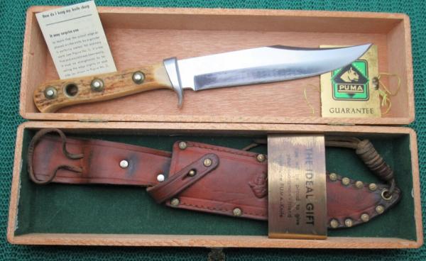 Original Puma Bowie Knife Made in the 1st. Quarter of 1968. ..................................(4938) Original Puma Bowie Knife Made in the 1st. Quarter of 1968. ..................................(4938)