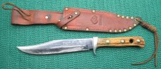Original Puma Bowie Knife Made in the 1st. Quarter of 1968. ..................................(4938) Original Puma Bowie Knife Made in the 1st. Quarter of 1968. ..................................(4938)