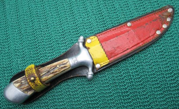 Puma Sheath Knife Made Sometime Before 1968. .................................................(4944) Puma Sheath Knife Made Sometime Before 1968. .................................................(4944)