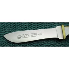 Puma Stag Handled Hunters Pal Unused in the box. 57102. ......................................(4942) Puma Stag Handled Hunters Pal Unused in the box. 57102. ......................................(4942)
