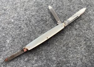 WARDS MADE in USA Master Quality Pearl Pen