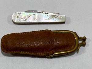  J.Y.C (COWLISHAW) MOTHER OF PEARL/STERLING SILVER POCKET KNIFE w/original protective pouch
