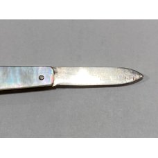 J.Y.C (COWLISHAW) MOTHER OF PEARL/STERLING SILVER POCKET KNIFE w/original protective pouch J.Y.C (COWLISHAW) MOTHER OF PEARL/STERLING SILVER POCKET KNIFE w/original protective pouch