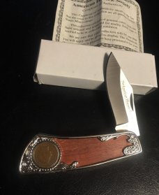 AMERICN HISTORIC KNIFE WITH REAL  INDIAN HEAD PENNY