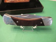 Schrade Custom Made Folding Lock Back Model SCM7 Schrade Custom Made Folding Lock Back Model SCM7