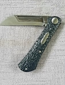 B.Chrisman Raven Shadow Custom...3.75"...W2 with Hamon...Jigged black micarta...coa and pouch B.Chrisman Raven Shadow Custom...3.75"...W2 with Hamon...Jigged black micarta...coa and pouch