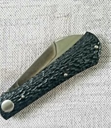 B.Chrisman Raven Shadow Custom...3.75"...W2 with Hamon...Jigged black micarta...coa and pouch B.Chrisman Raven Shadow Custom...3.75"...W2 with Hamon...Jigged black micarta...coa and pouch