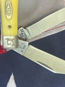 1989 Case xx Small Coke Bottle -Yellow Derlin Handles -Fancy Bolsters -Gold Mint Set -Mdl# 3225 1/2 1989 Case xx Small Coke Bottle -Yellow Derlin Handles -Fancy Bolsters -Gold Mint Set -Mdl# 3225 1/2