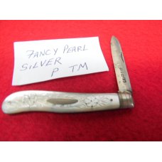 33 YR CLOSE OUT VINTAGE SLIGHTLY USED SINGLE SILVER BLADE PEARL HANDLES LADIES OR FRUIT KNIFE MAYBE 33 YR CLOSE OUT VINTAGE SLIGHTLY USED SINGLE SILVER BLADE PEARL HANDLES LADIES OR FRUIT KNIFE MAYBE